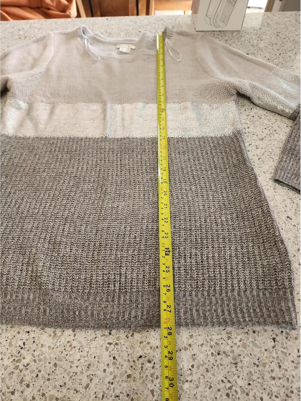 Sweater - Picture 8 of 9